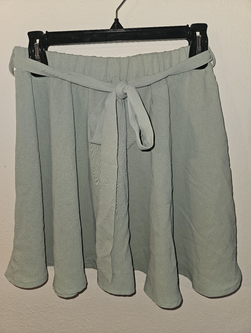 Shein Womans Light Green Skirt Size 4